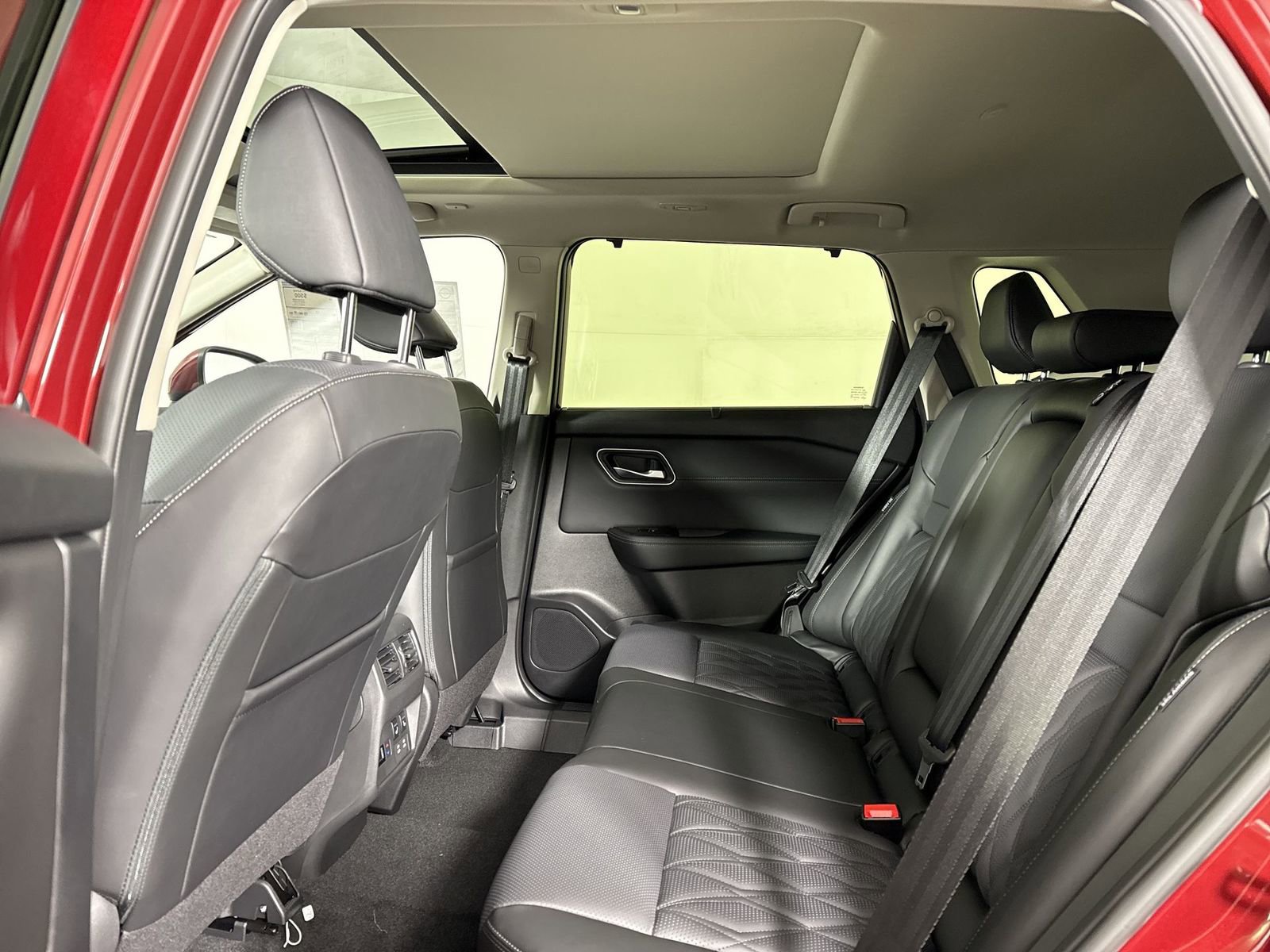 New 2026 Nissan Rogue Platinum w/ Platinum Premium Package image 23