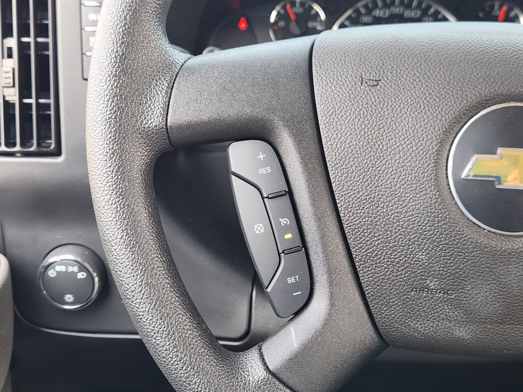 Used 2025 Chevrolet Express 3500 LS RWD image 26