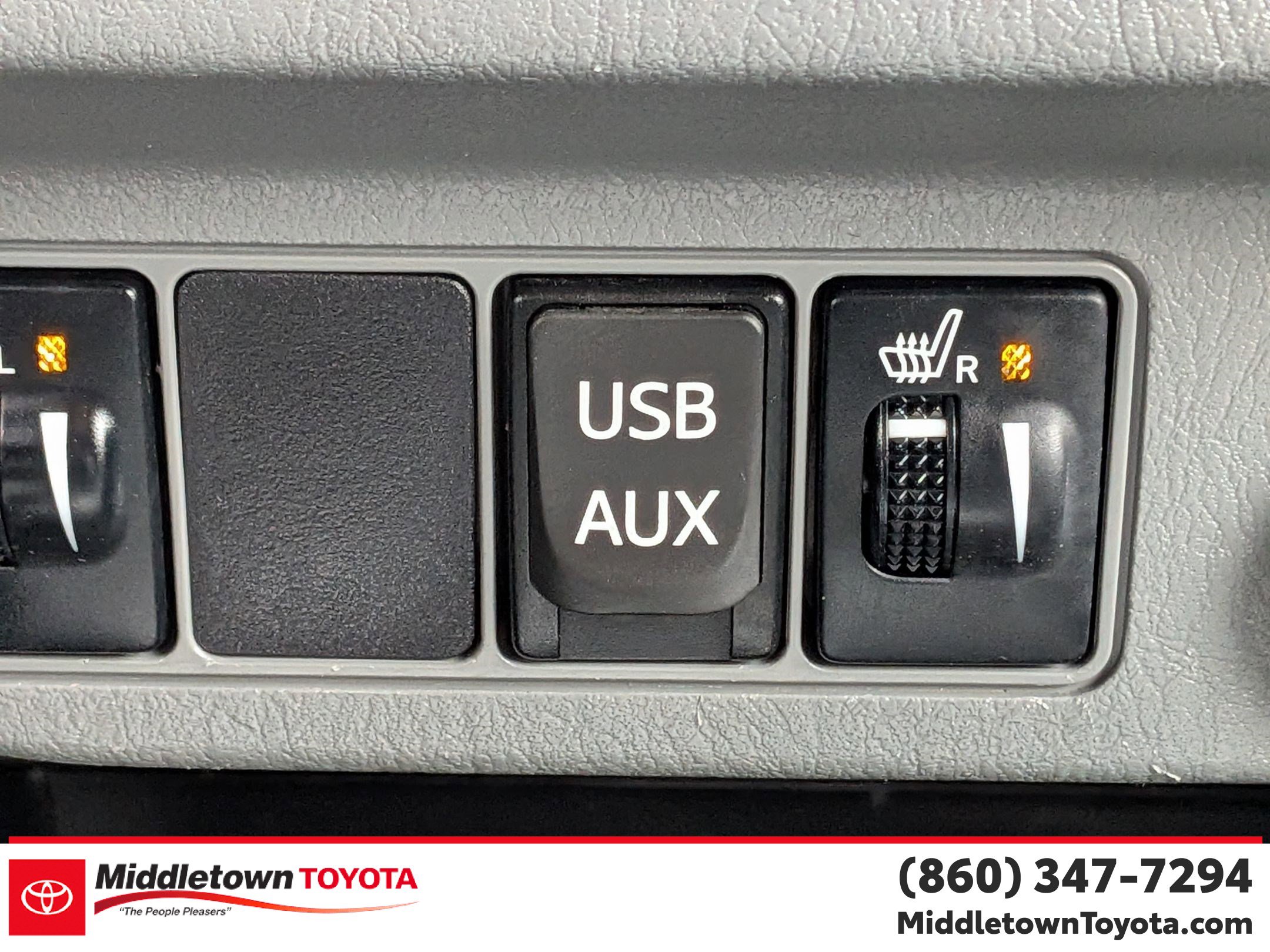 Used 2015 Toyota Tacoma 4x4 Double Cab w/ Limited Package image 27