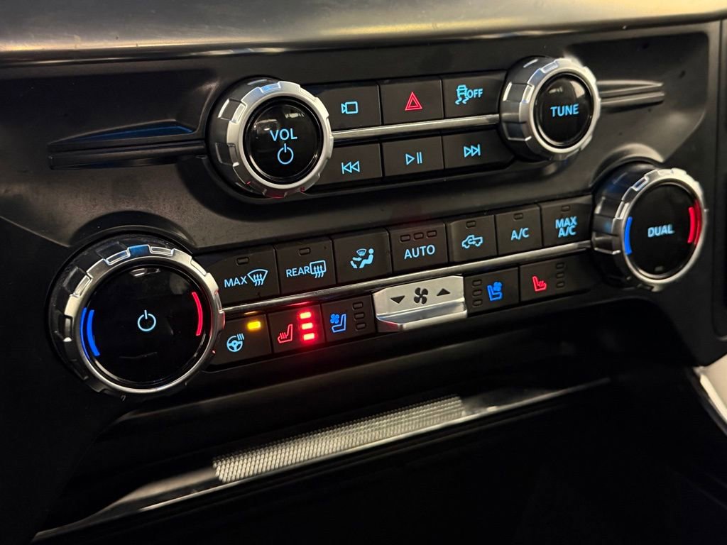 Used 2025 Ford F150 Lariat w/ FX4 Off-Road Package image 22