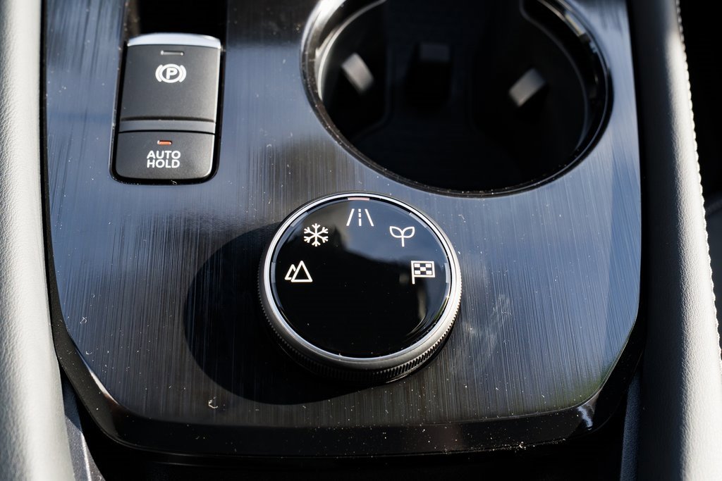 New 2026 Nissan Rogue Platinum image 18