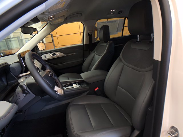 New 2026 Ford Explorer Active w/ Active Comfort Package AWD/4WD image 10