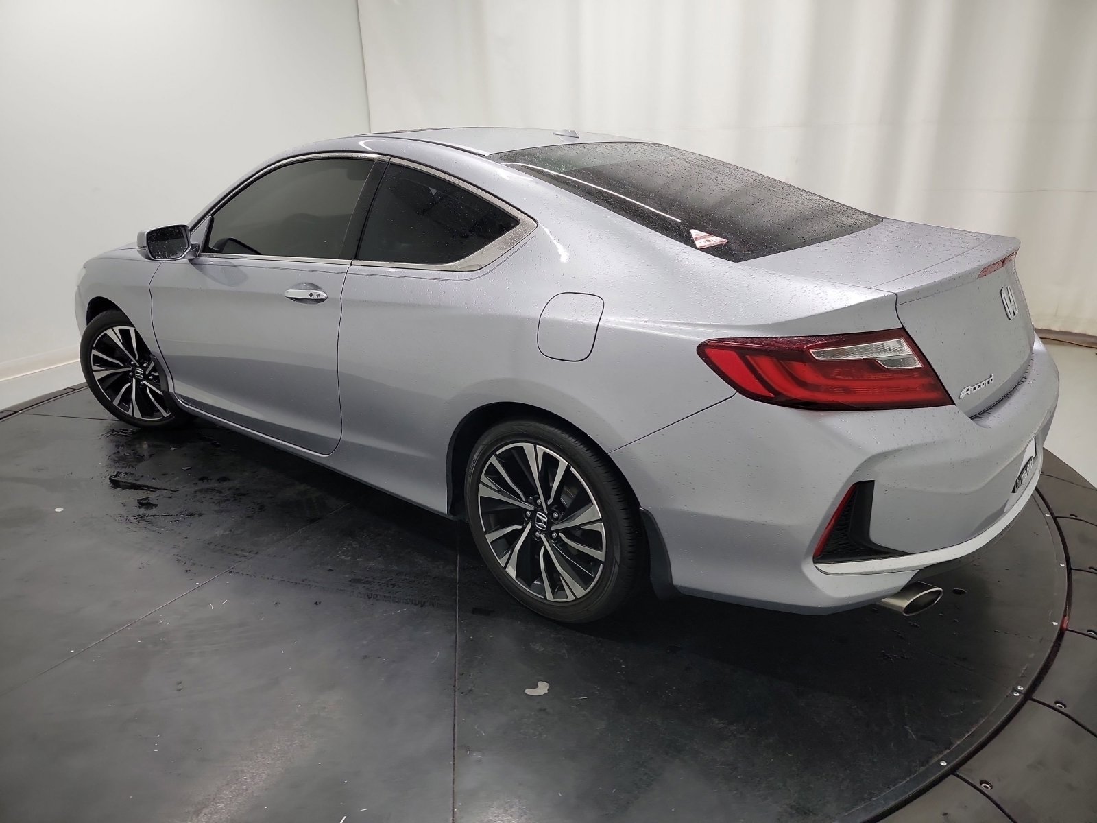 Used 2017 Honda Accord EX-L image 6