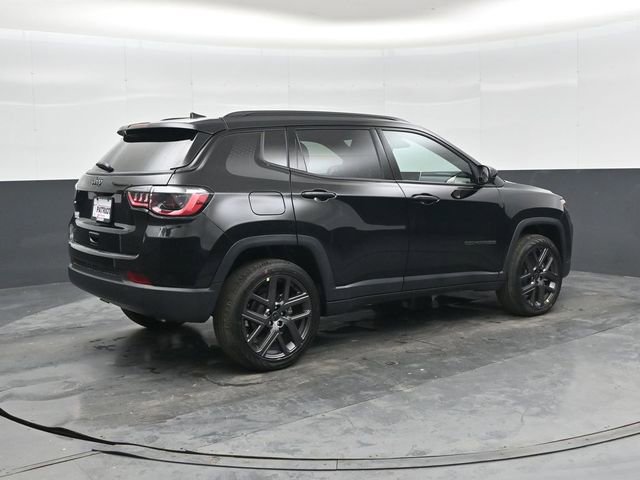 New 2026 Jeep Compass Latitude image 4