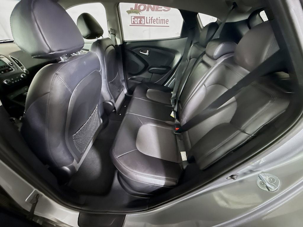 Used 2013 Hyundai Tucson GLS image 25