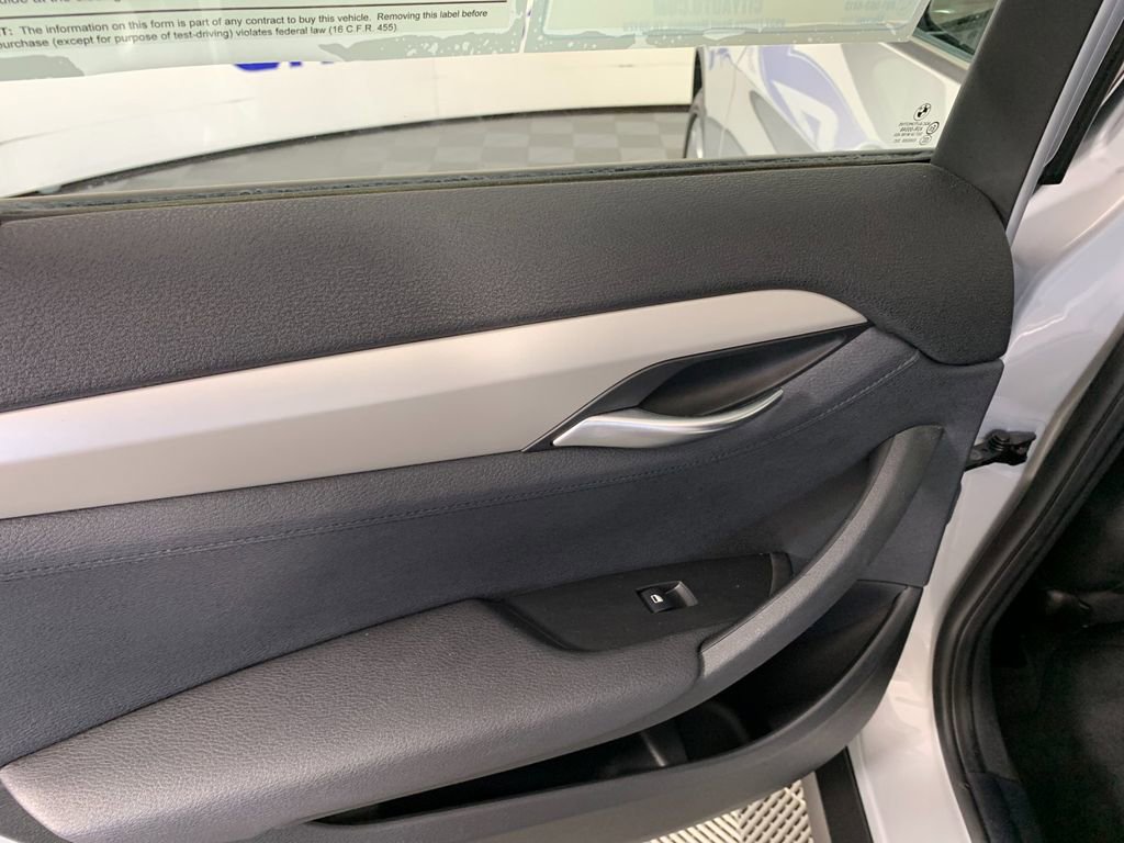 Used 2013 BMW X1 sDrive28i RWD image 30