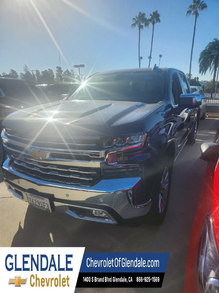 Used 2021 Chevrolet Silverado 1500 LTZ w/ Technology Package AWD/4WD image 1