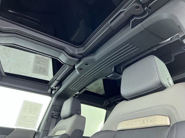 Used 2025 GMC Hummer EV 3X w/ Extreme Off-Road Package image 19