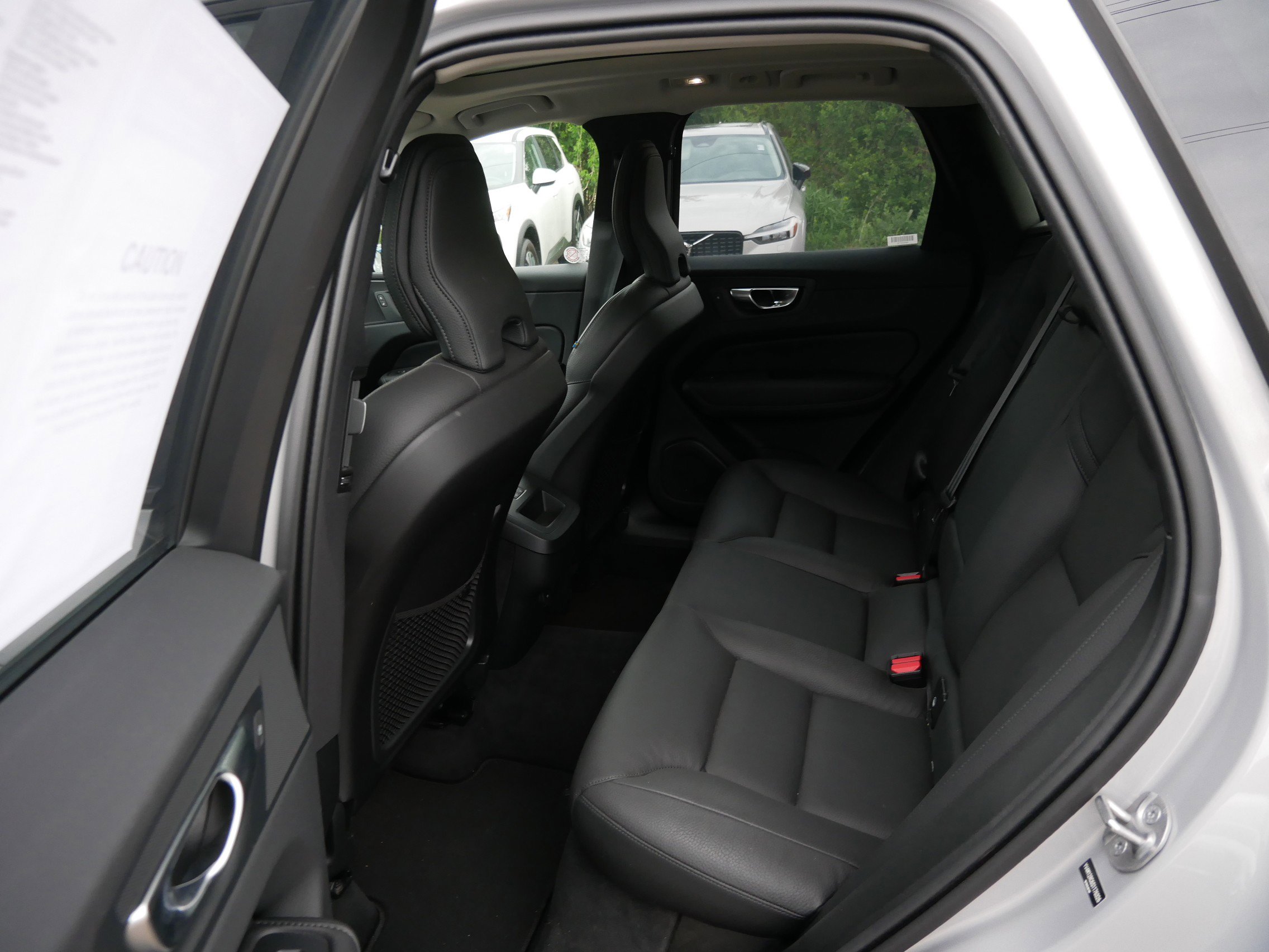 Used 2025 Volvo XC60 B5 Plus w/ Climate Package AWD/4WD image 11
