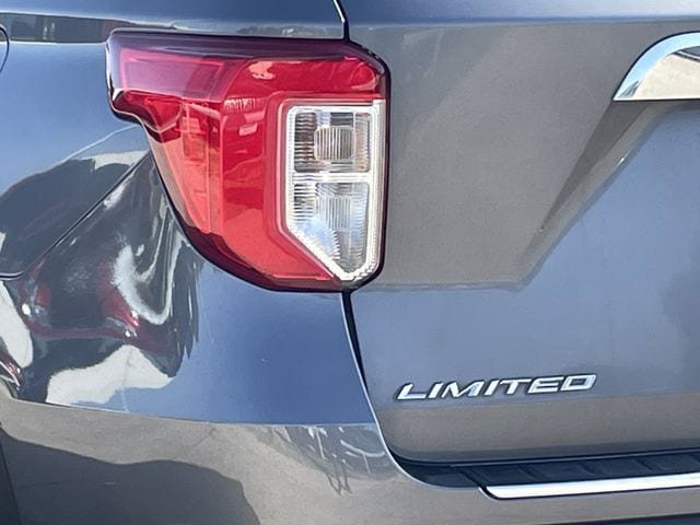 Used 2023 Ford Explorer Limited RWD image 6