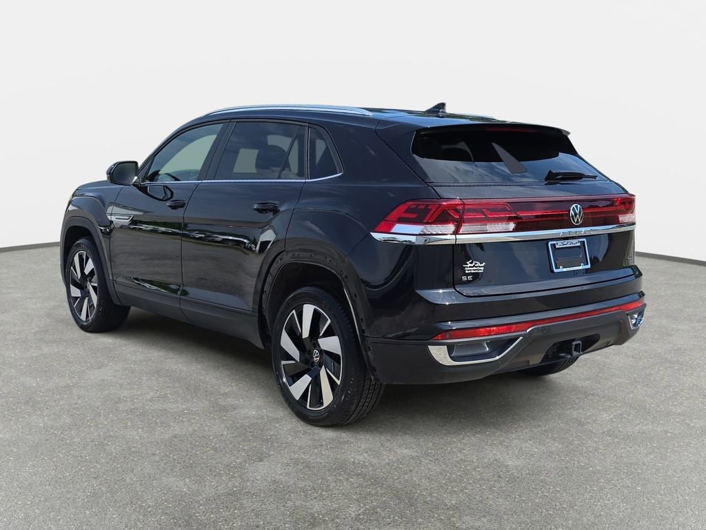 Used 2025 Volkswagen Atlas Cross Sport SE AWD/4WD image 7