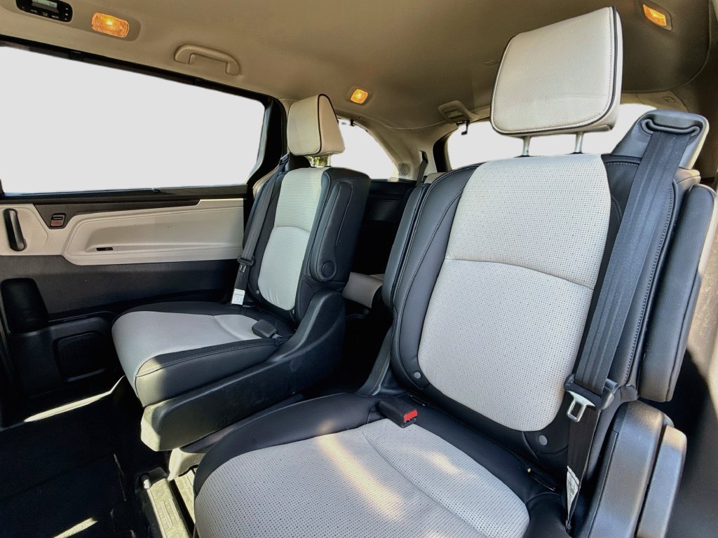 Used 2025 Honda Odyssey Elite image 33