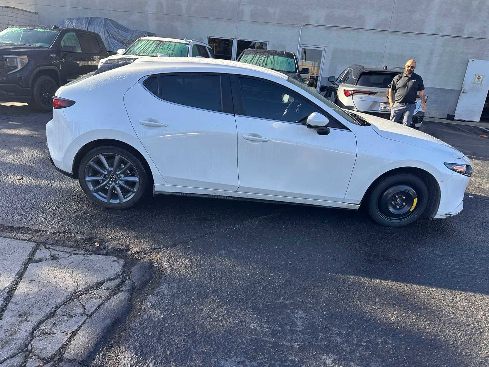 Used 2020 MAZDA MAZDA3 Hatchback w/ Preferred Package image 6