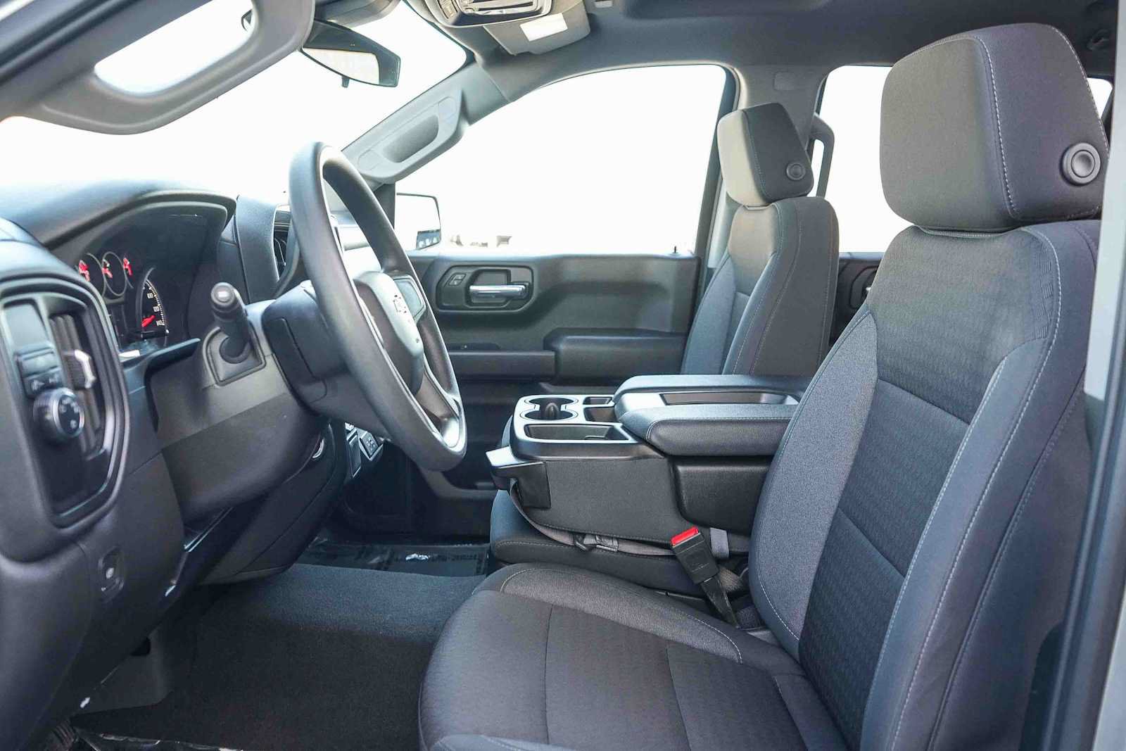 Used 2024 Chevrolet Silverado 1500 Custom RWD image 17