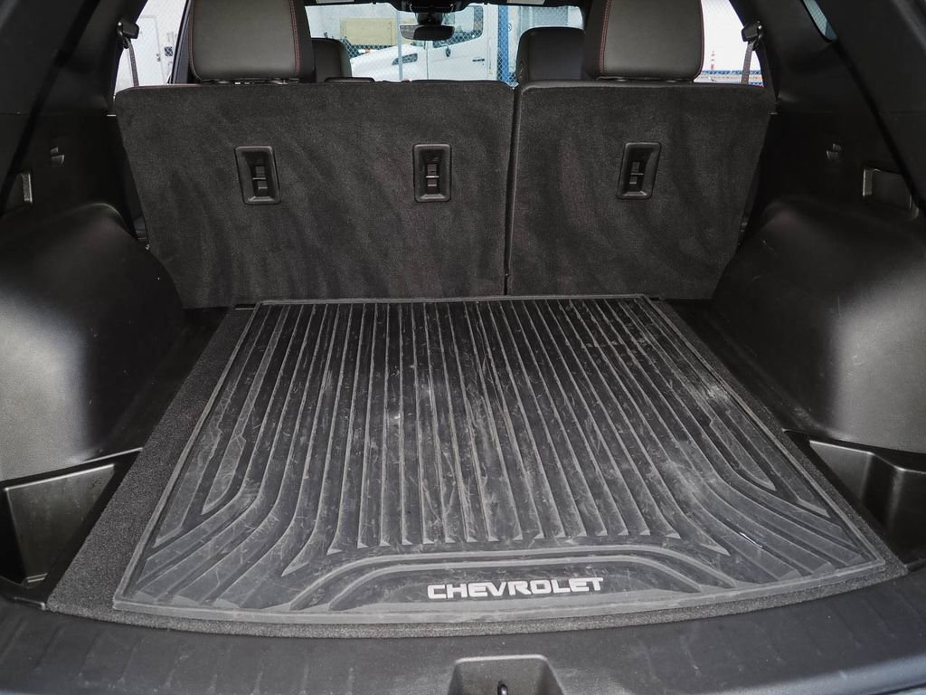 Certified 2023 Chevrolet Blazer RS w/ Driver Confidence II Package image 9