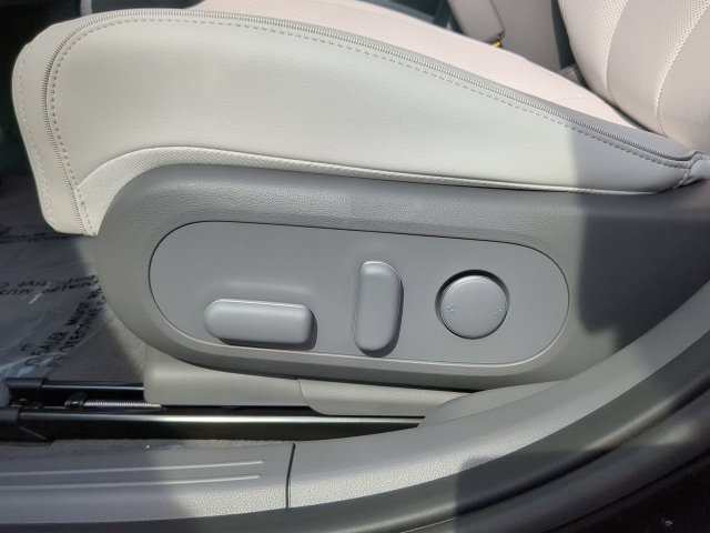 New 2023 Hyundai Ioniq 5 SEL w/ Cargo Package AWD/4WD image 19