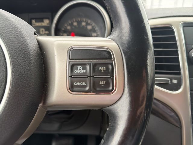 Used 2012 Jeep Grand Cherokee Laredo w/ Laredo E Group image 19