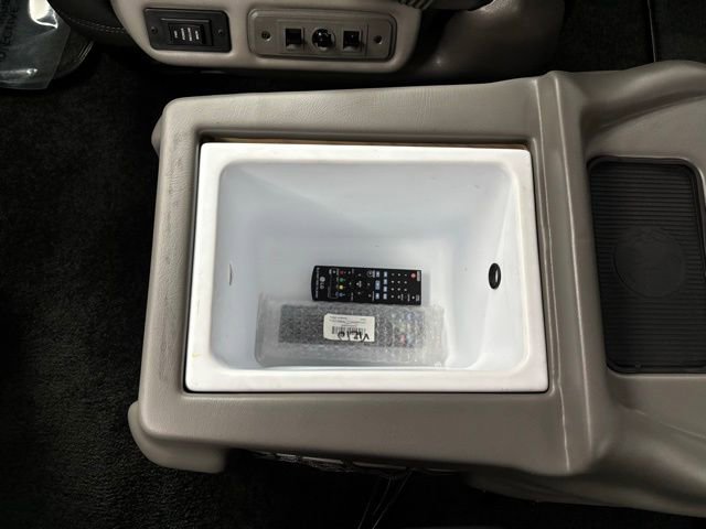 Used 2022 GMC Savana 2500 Extended w/ Enhanced Convenience Package RWD image 40