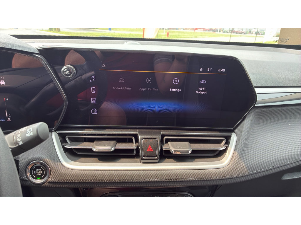 Used 2025 Chevrolet TrailBlazer LT AWD/4WD image 14
