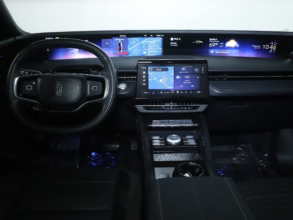 Certified 2025 Lincoln Nautilus Reserve w/ Jet Appearance Package AWD/4WD image 23