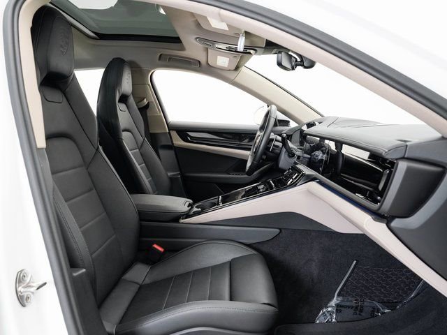 Certified 2024 Porsche Panamera 4 image 23