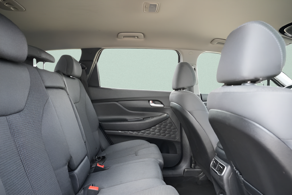 Certified 2023 Hyundai Santa Fe SEL w/ Cargo Package AWD/4WD image 15