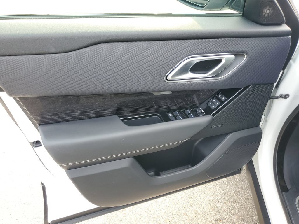 Used 2021 Land Rover Range Rover Velar R-Dynamic S AWD/4WD image 8