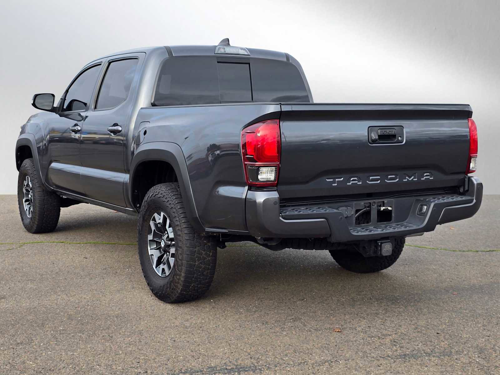 Used 2022 Toyota Tacoma TRD Off-Road image 5