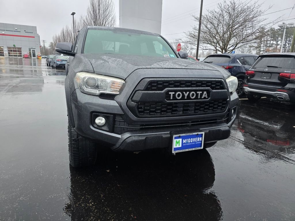 Certified 2016 Toyota Tacoma TRD Off-Road w/ Premium & Technology Package image 9