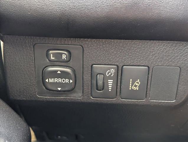 Used 2018 Toyota RAV4 XLE w/ Plus Extra Value Package FWD image 16