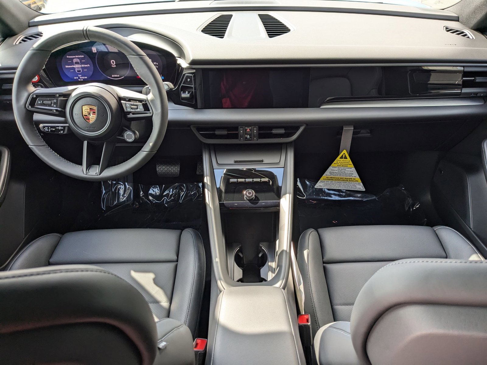 New 2025 Porsche Macan Electric image 20