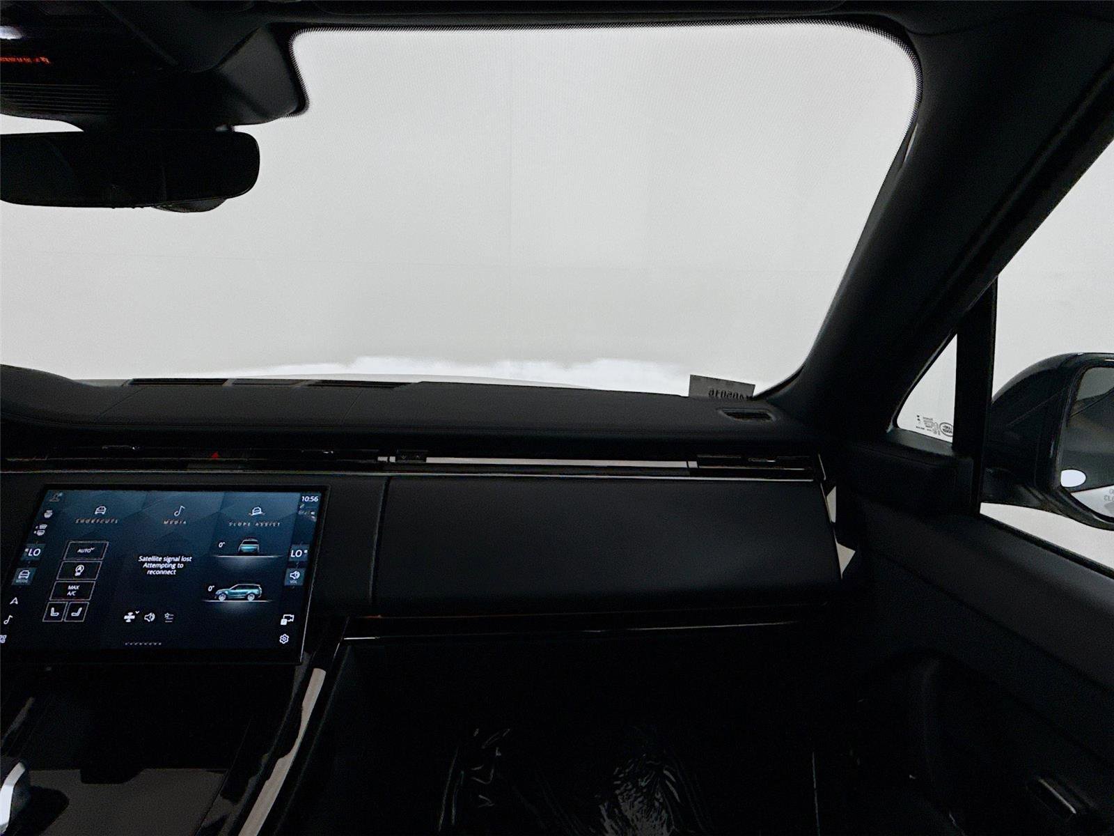 Used 2024 Land Rover Range Rover Sport Dynamic SE image 22