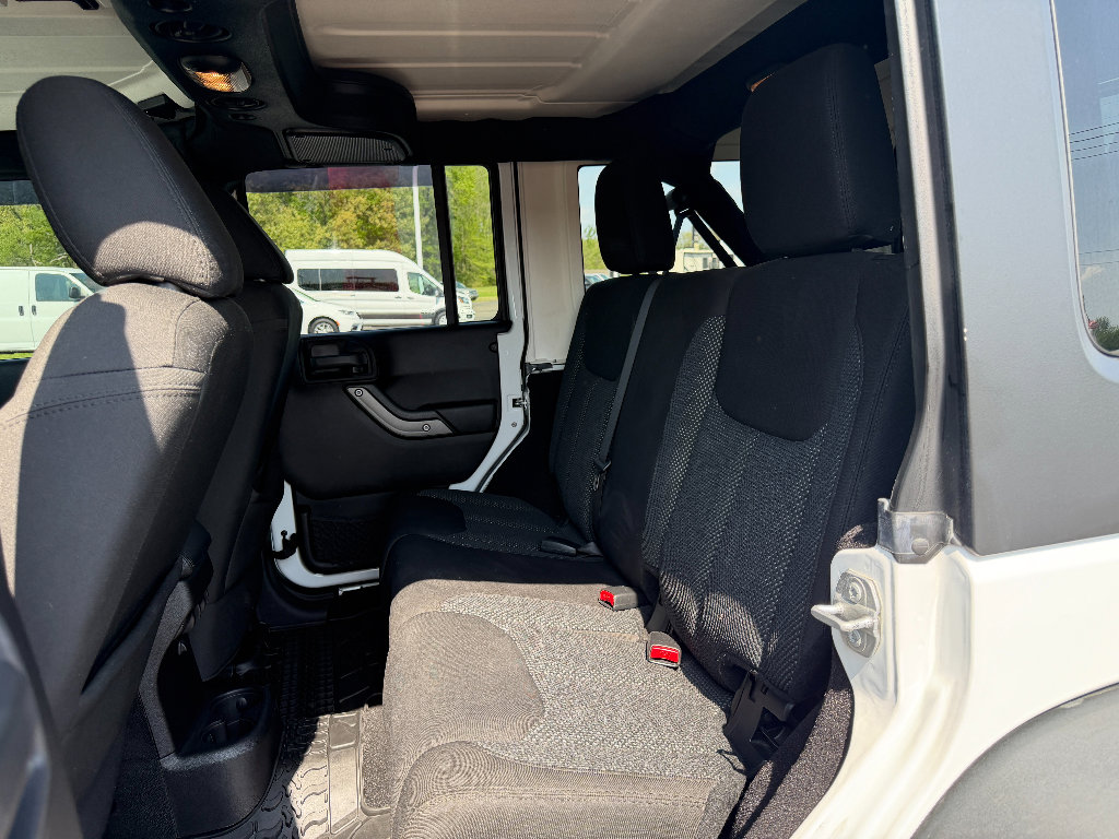 Used 2016 Jeep Wrangler Unlimited Sport image 16