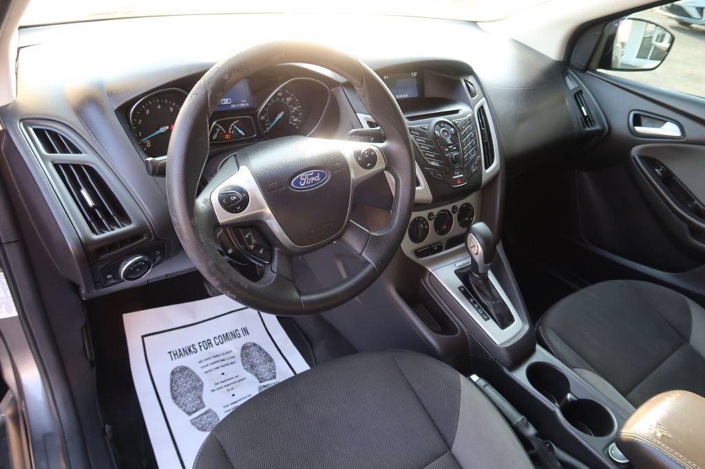 Used 2014 Ford Focus SE FWD image 6