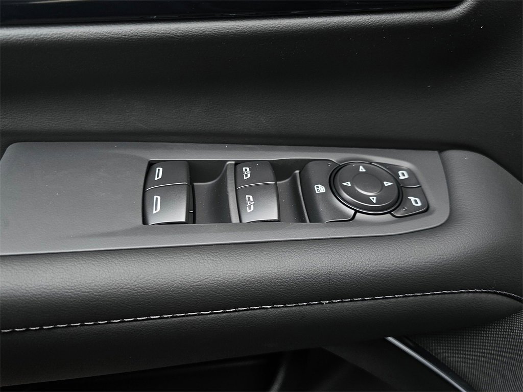 New 2026 Chevrolet Suburban LS image 25