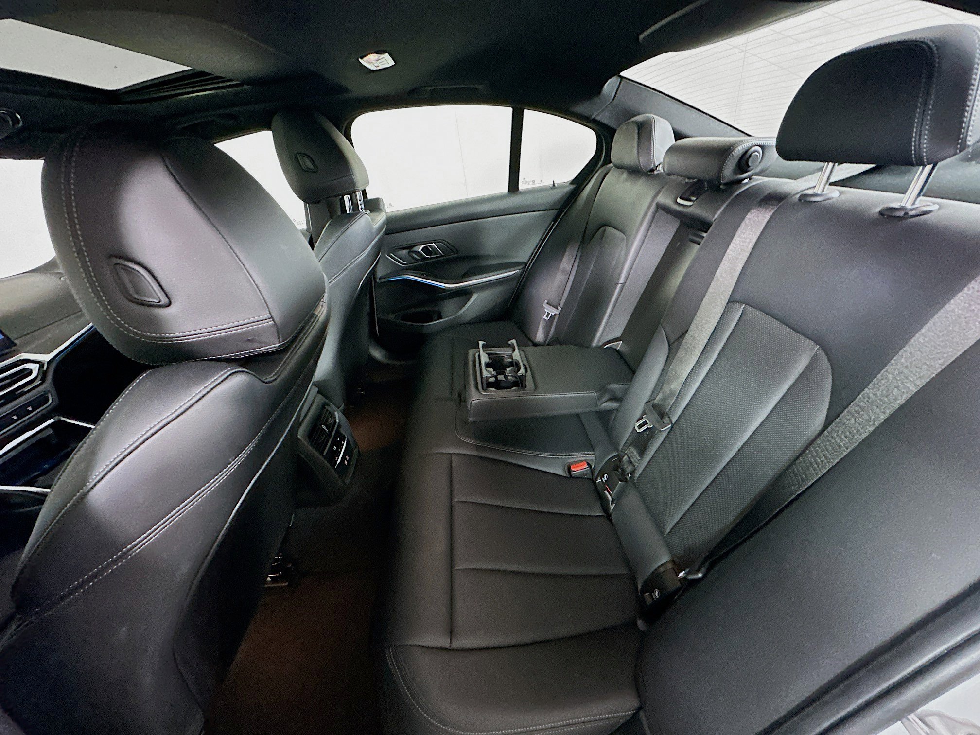 Used 2024 BMW 330i Sedan image 28