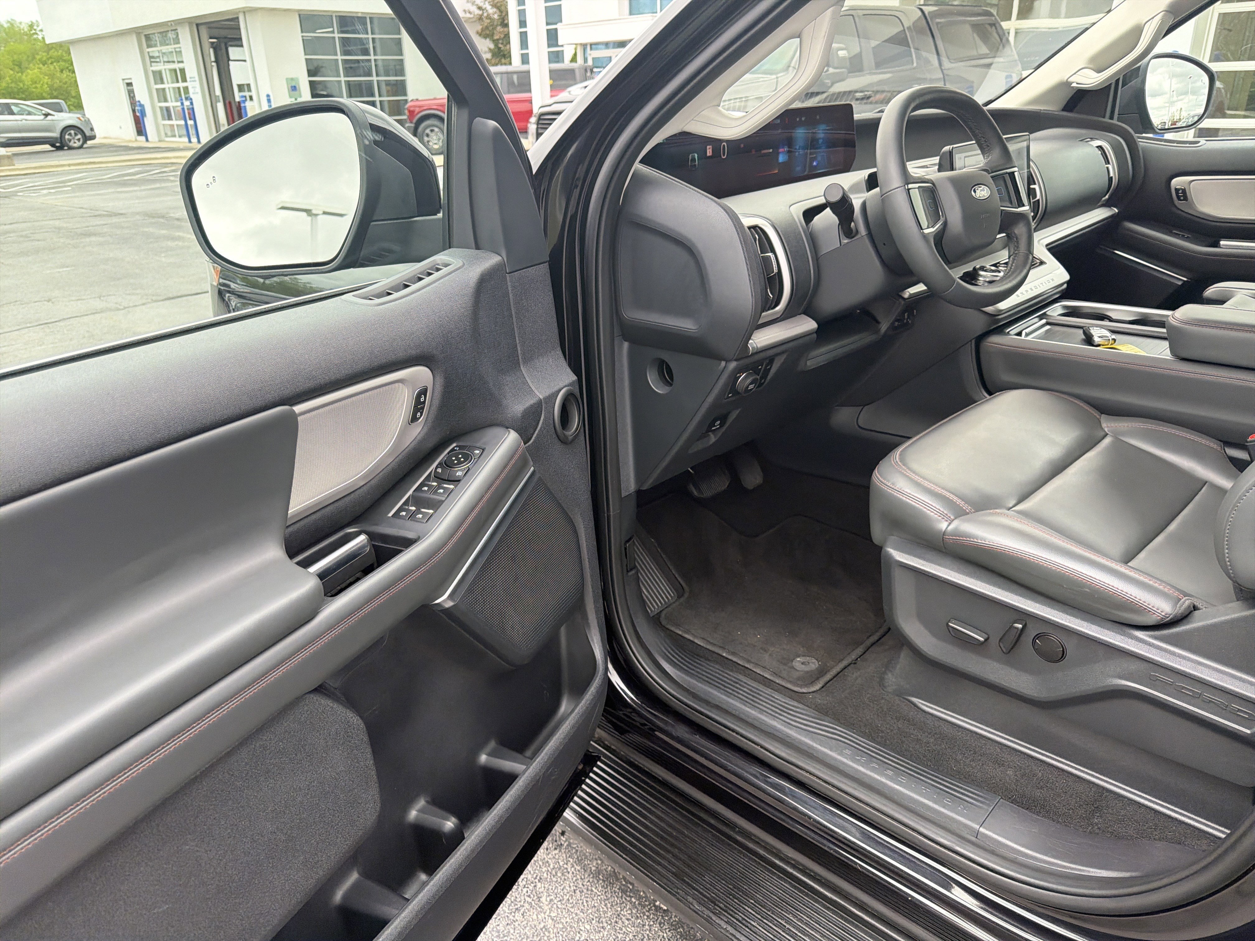 Certified 2025 Ford Expedition Max Active AWD/4WD image 50