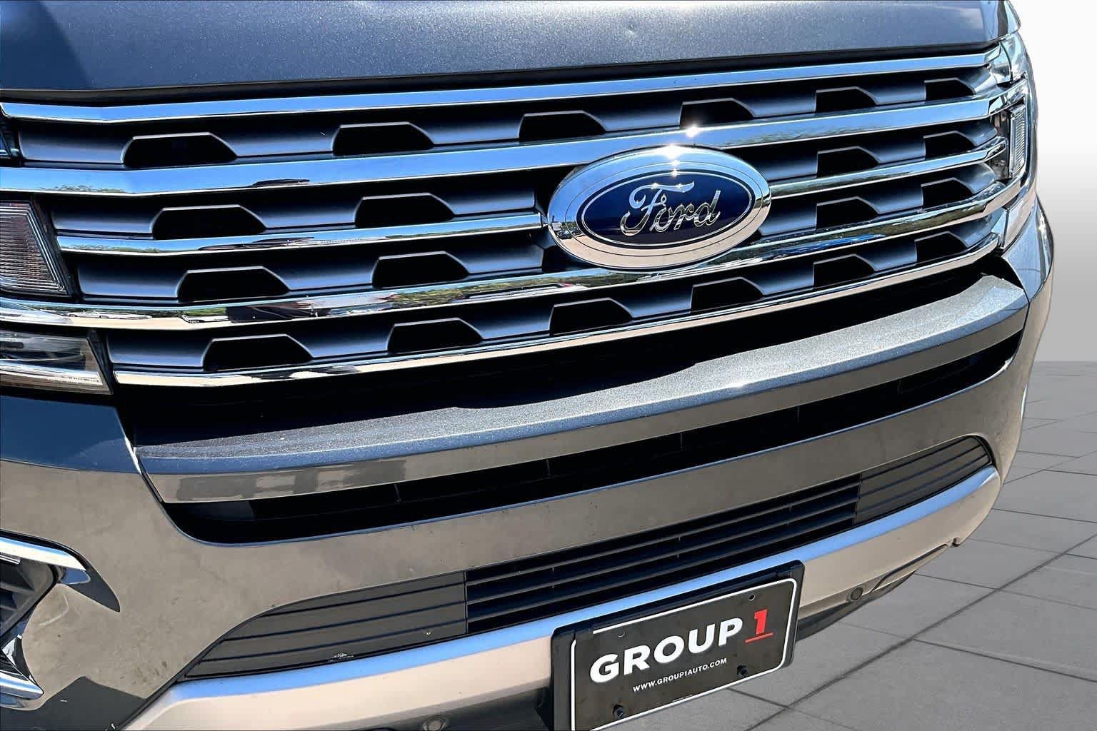 Used 2019 Ford Expedition Limited w/ Equipment Group 301A RWD image 30