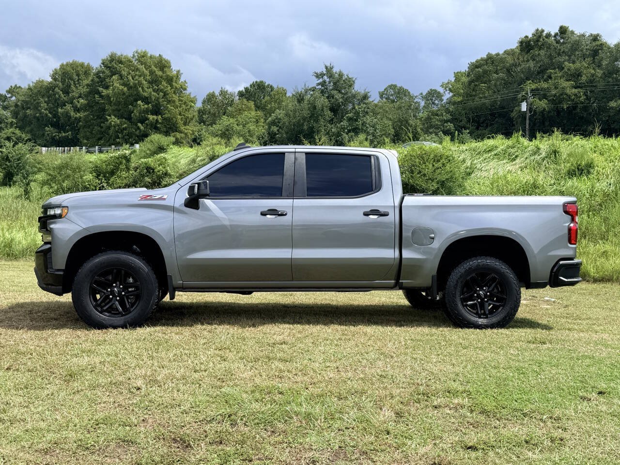 Used 2022 Chevrolet Silverado 1500 LT Trail Boss w/ LT Trail Boss Premium Package AWD/4WD image 2
