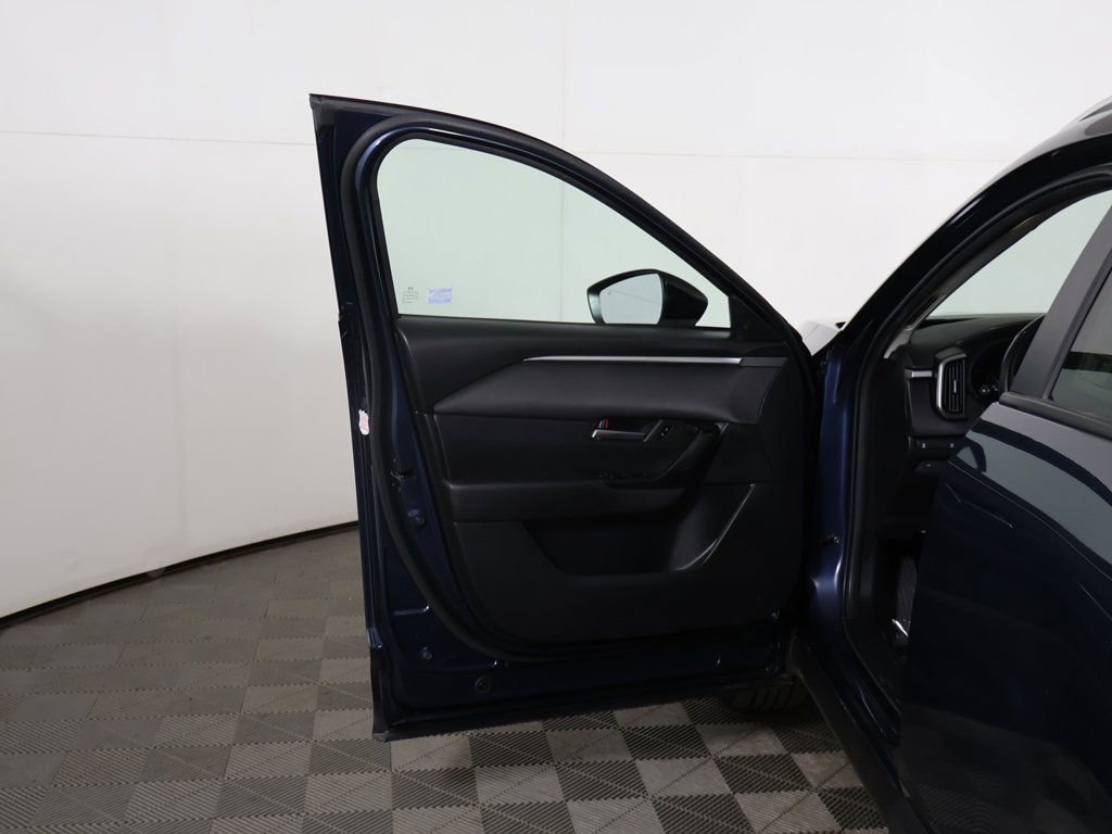 Used 2025 MAZDA CX-50 AWD 2.5 S w/ Preferred Package image 17