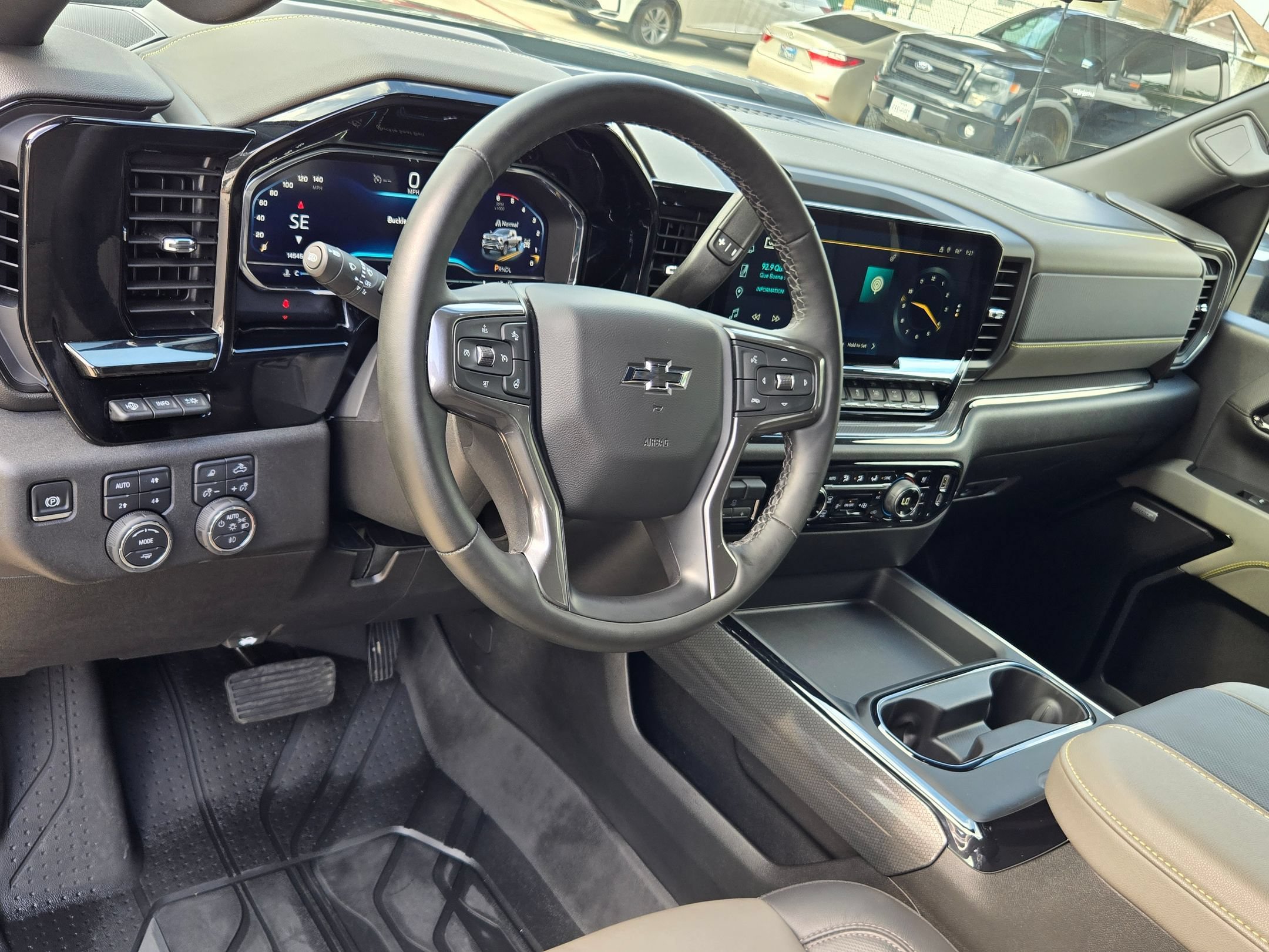 Certified 2025 Chevrolet Silverado 2500 ZR2 w/ Technology Package AWD/4WD image 10