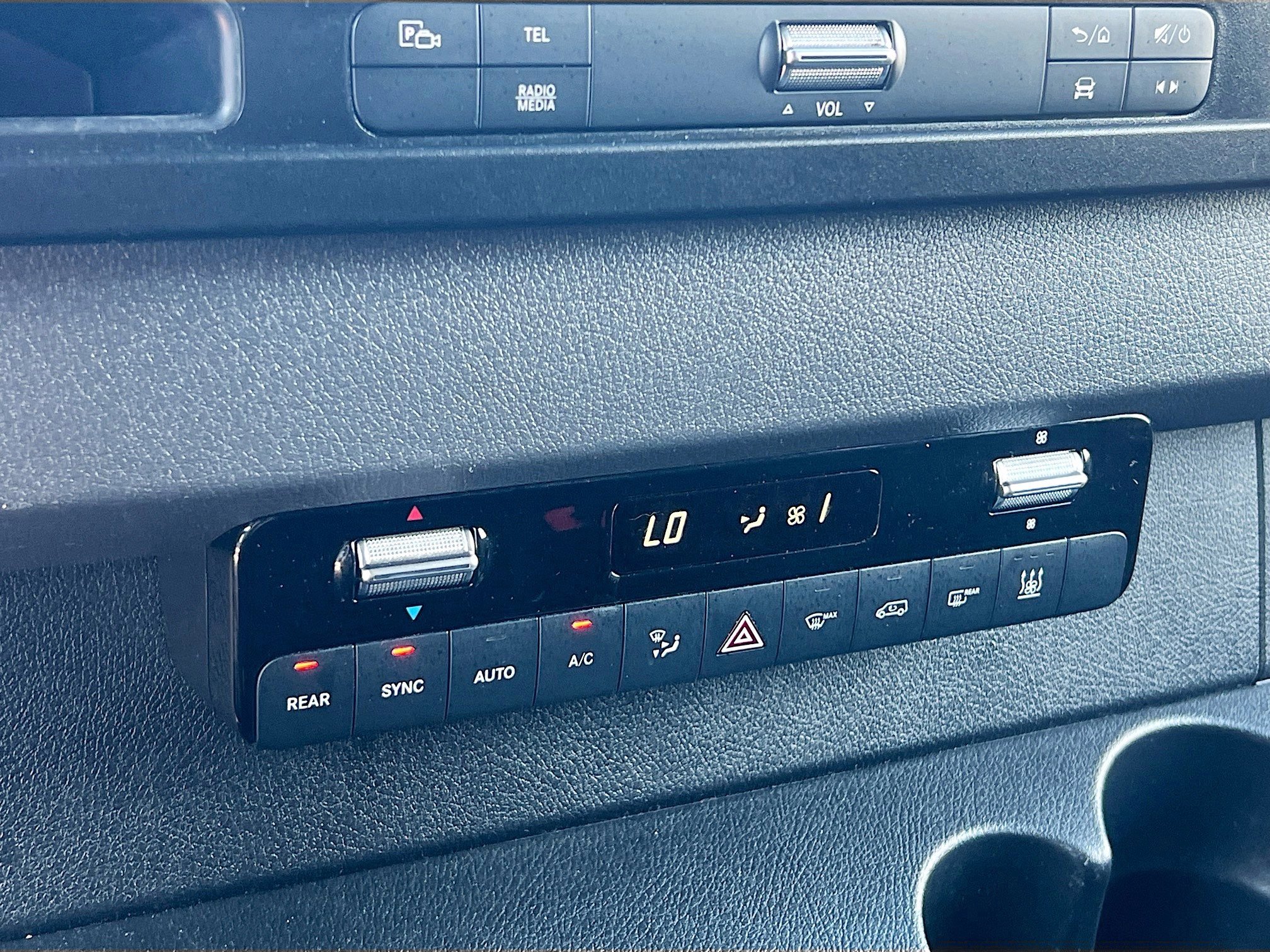 Used 2024 Mercedes-Benz Sprinter 2500 image 27