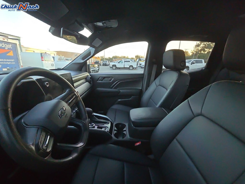 Used 2024 Chevrolet Colorado Trail Boss w/ Advanced Trailering Package AWD/4WD image 9