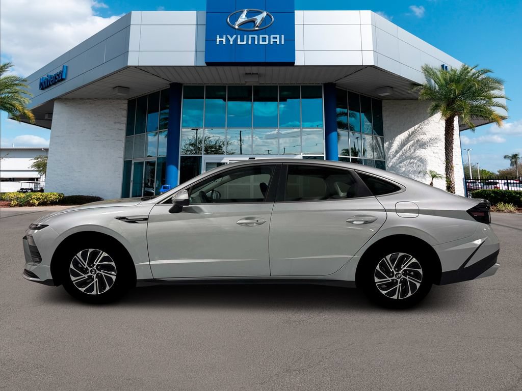 New 2026 Hyundai Sonata Blue FWD image 3