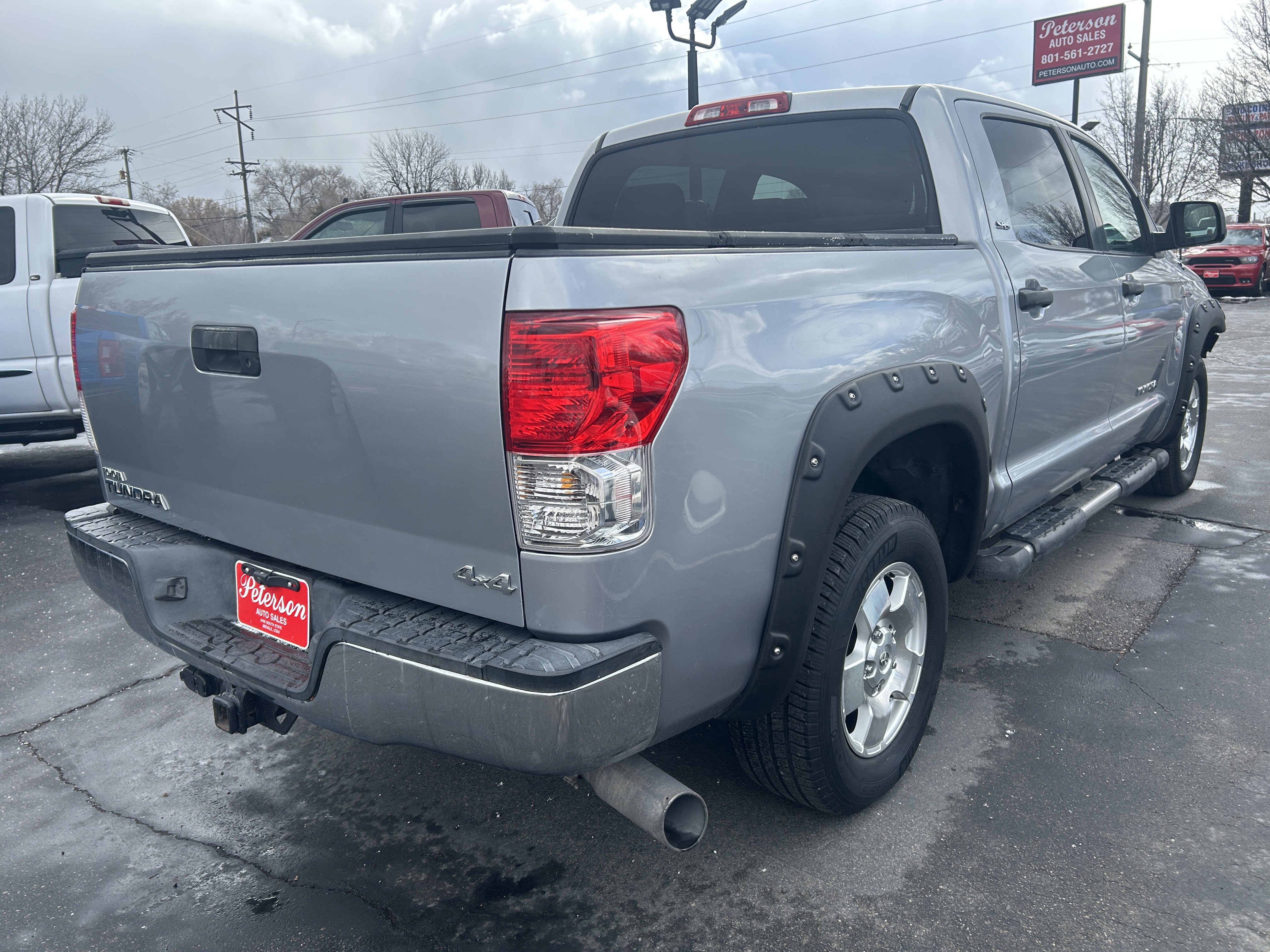 Used 2010 Toyota Tundra 4x4 CrewMax image 8