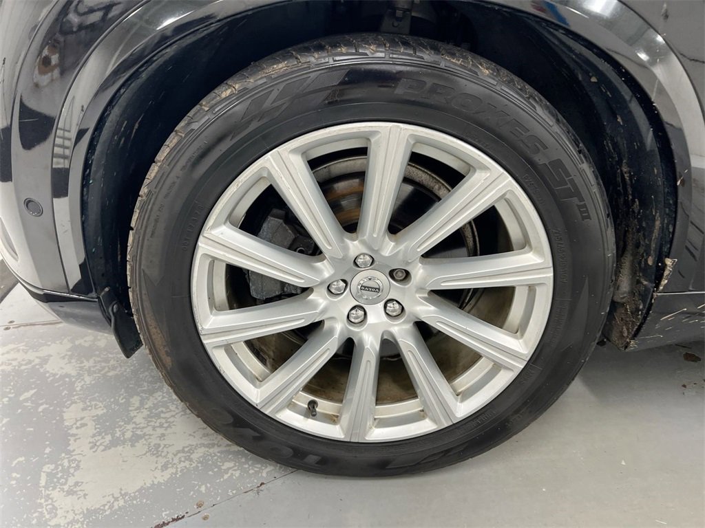 Used 2017 Volvo XC90 T6 Inscription w/ Vision Package image 26
