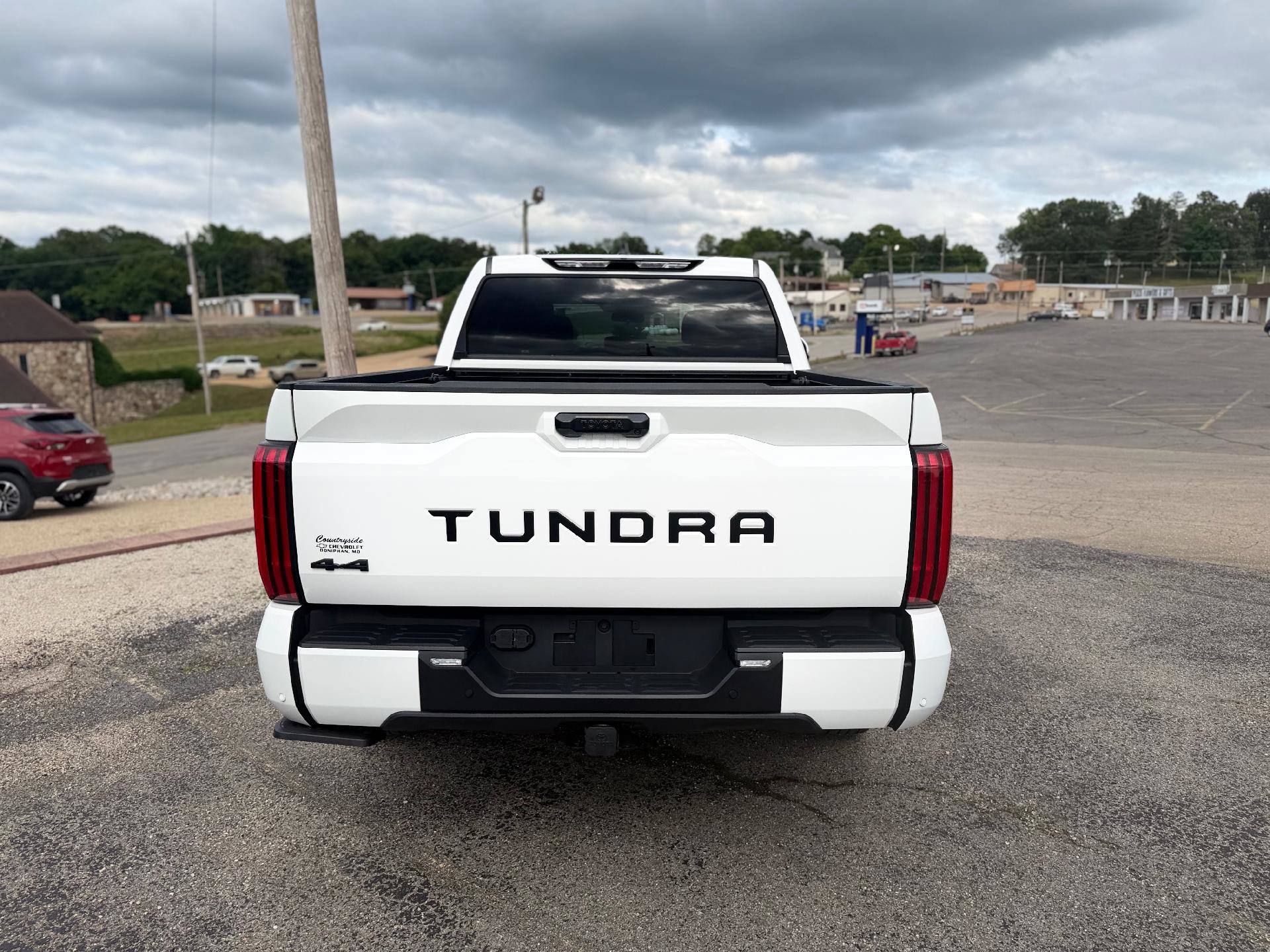 Used 2024 Toyota Tundra SR5 w/ SR5 Convenience Package AWD/4WD image 6