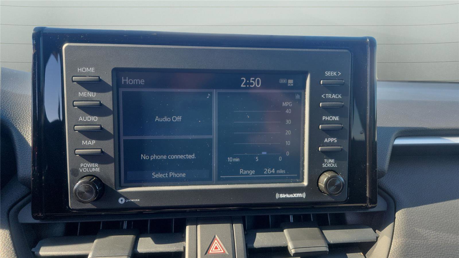 Used 2021 Toyota RAV4 LE image 27