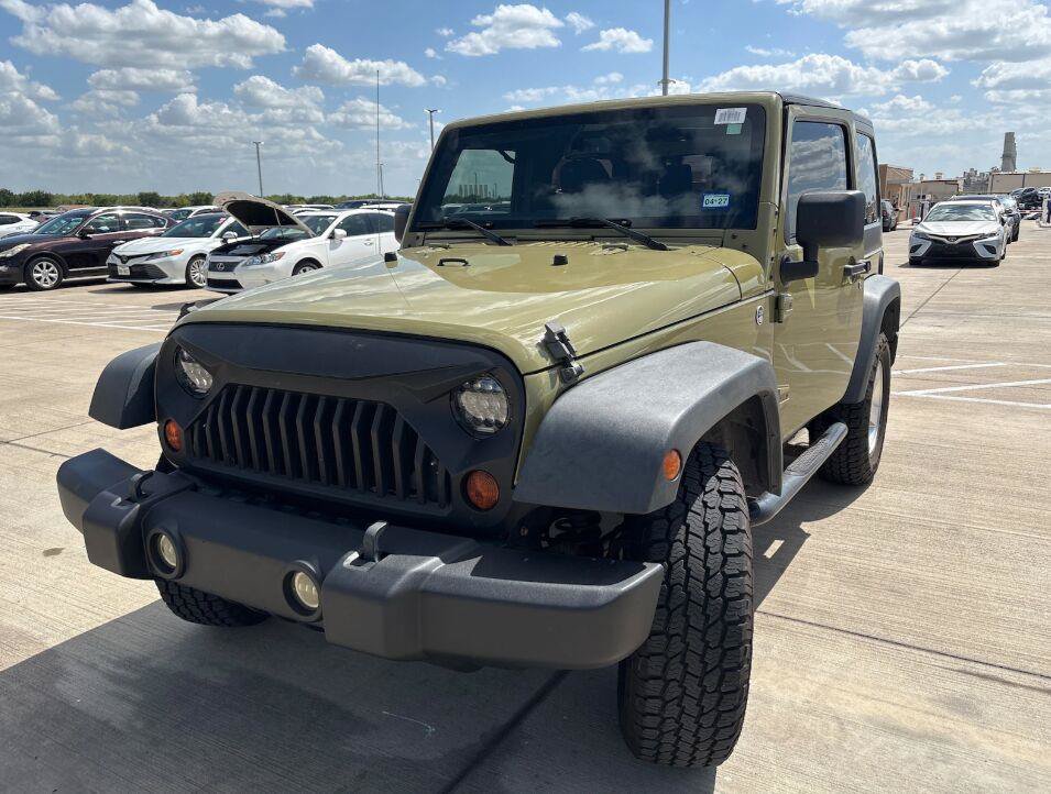 Used 2013 Jeep Wrangler Sport AWD/4WD image 2