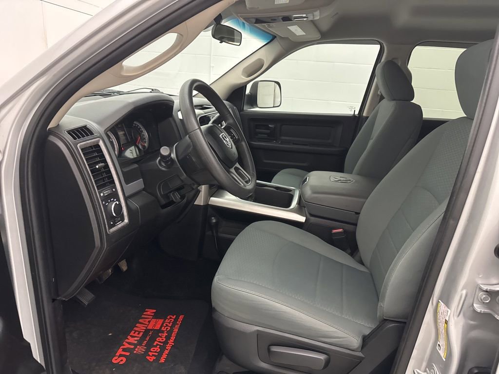 Used 2018 RAM 3500 Tradesman w/ Chrome Appearance Group AWD/4WD image 16